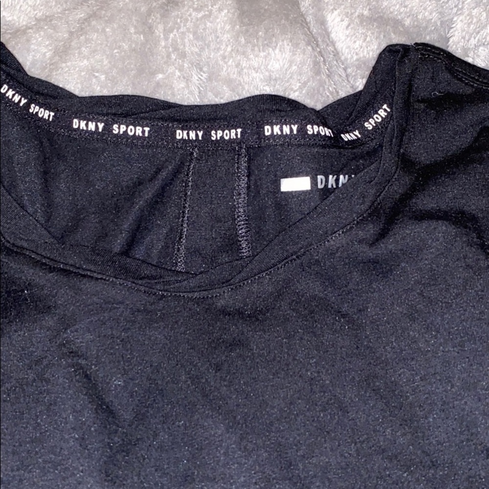 Black muscle tank